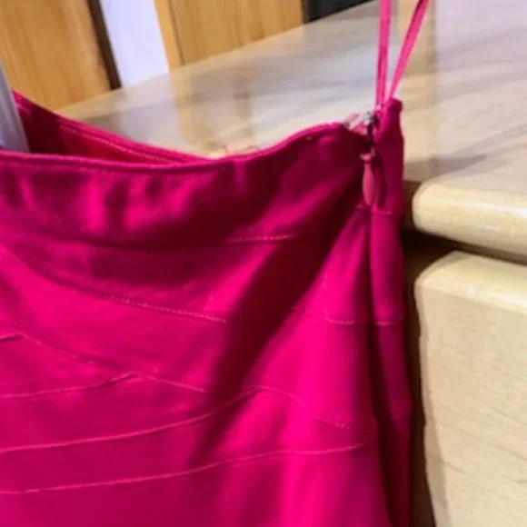 Express One Shoulder Bandage Bodycon Dress - Picture 7 of 10